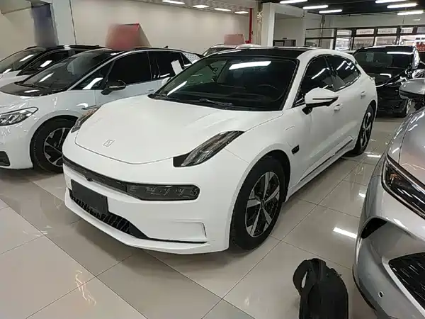 Zeekr 001 2022