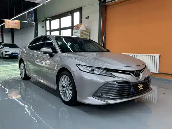 Toyota Camry 2019