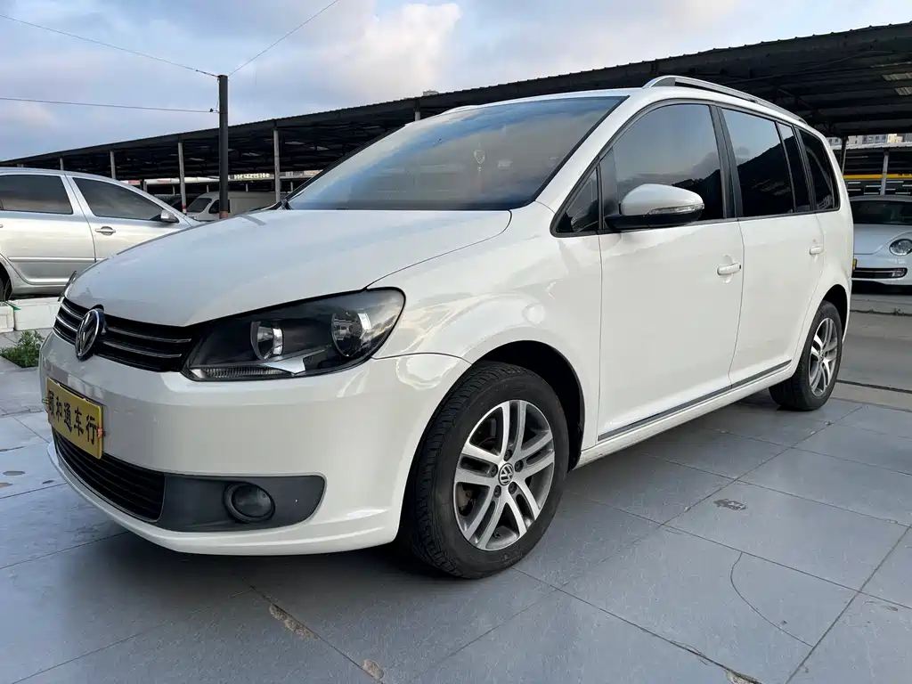 Volkswagen Touran 2012