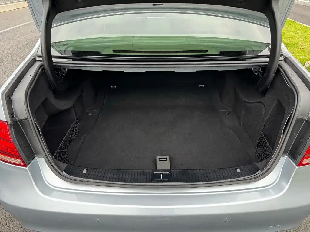 Mercedes-Benz E-Class 2014 — фото 14