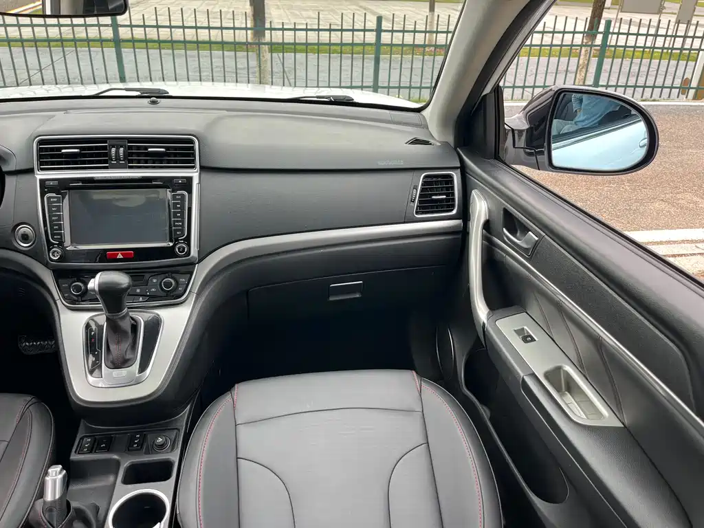 Haval H6 2017 — фото 14