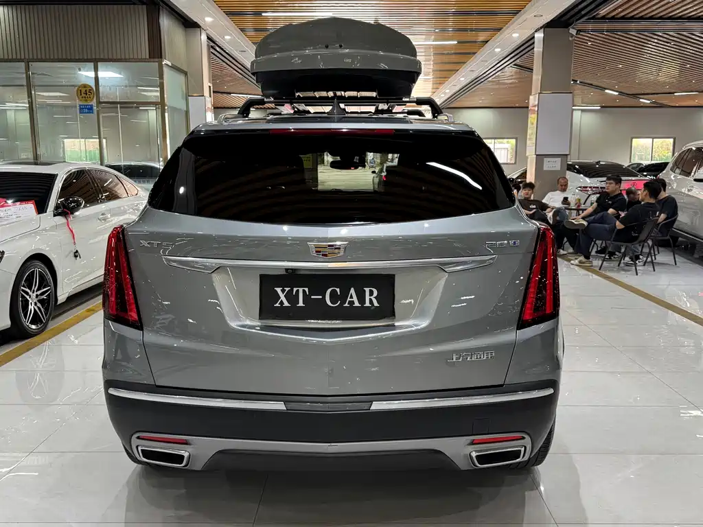 Cadillac XT5 2023 — фото 6