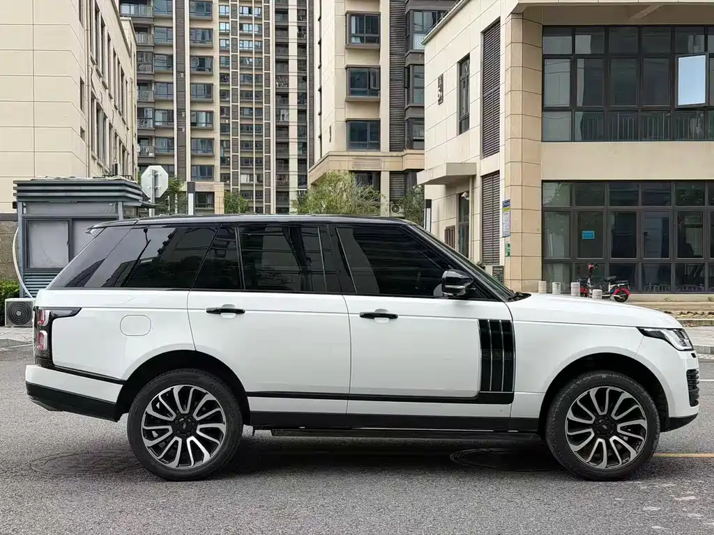 Land Rover Range Rover 2016 — фото 8