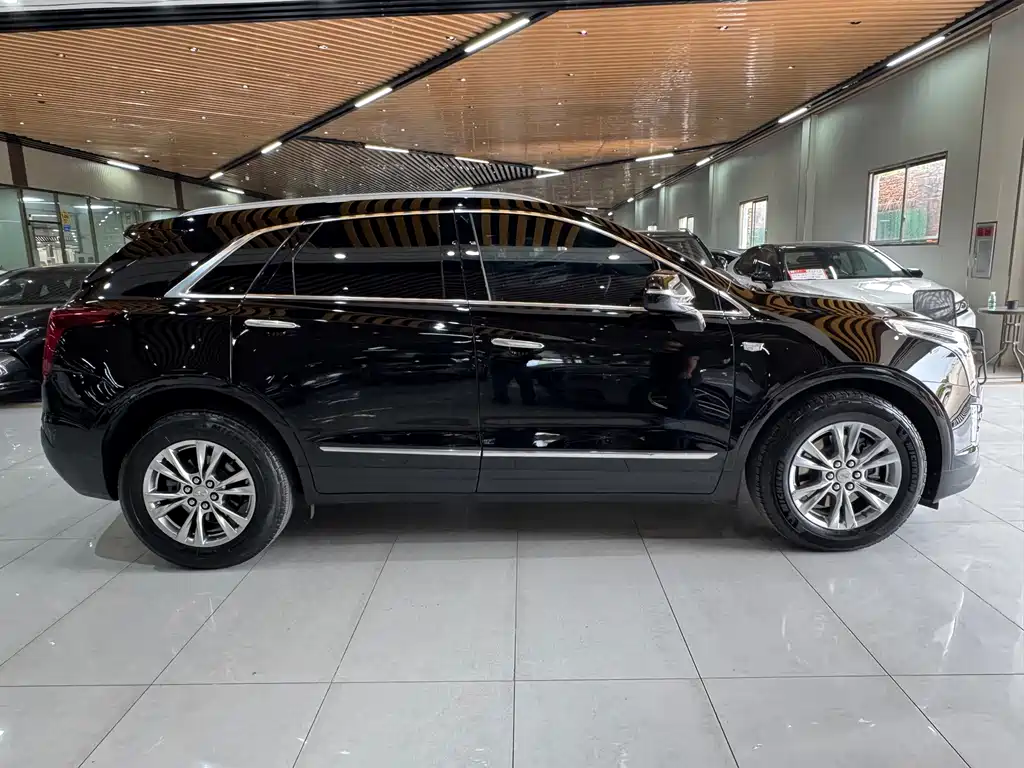 Cadillac XT5 2022 — фото 4
