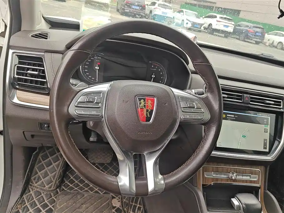 Roewe RX8 2019 — фото 15
