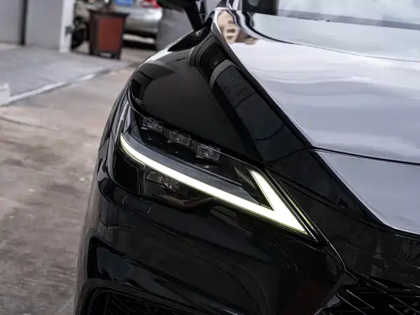 Lexus RX 2023