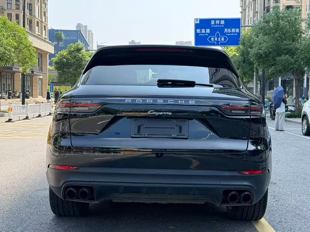 Porsche Cayenne 2018 — фото 8