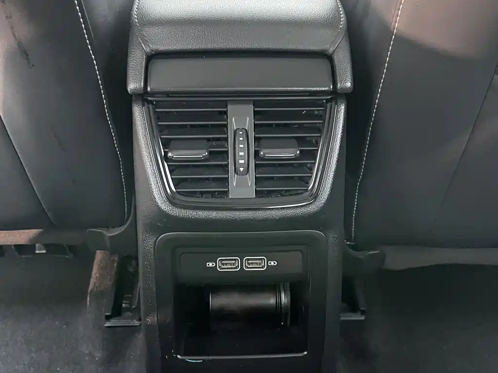 Skoda Octavia 2022 — фото 12