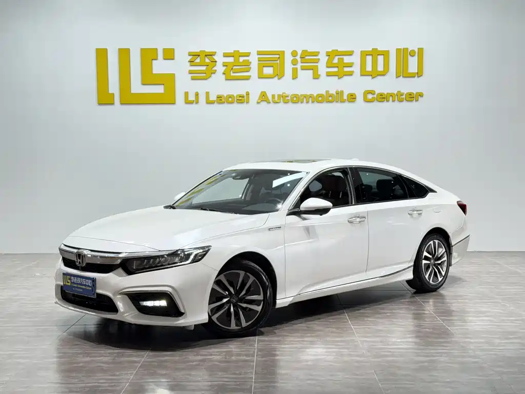 Honda Inspire 2020 — фото 3