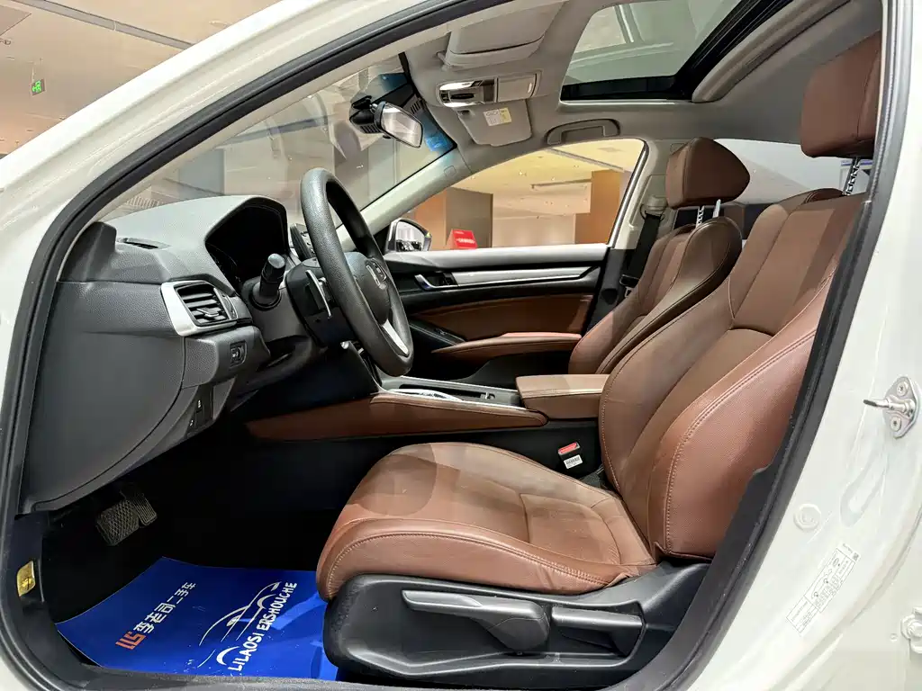 Honda Inspire 2020 — фото 17