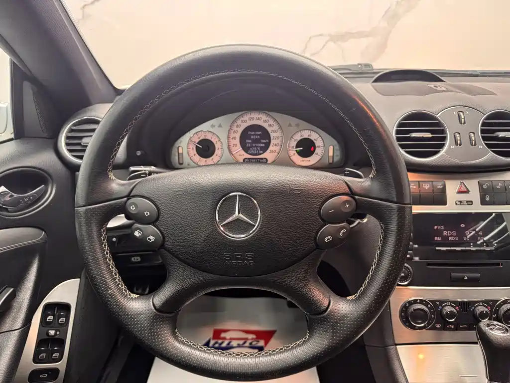 Mercedes-Benz CLK-Class 2010 — фото 11