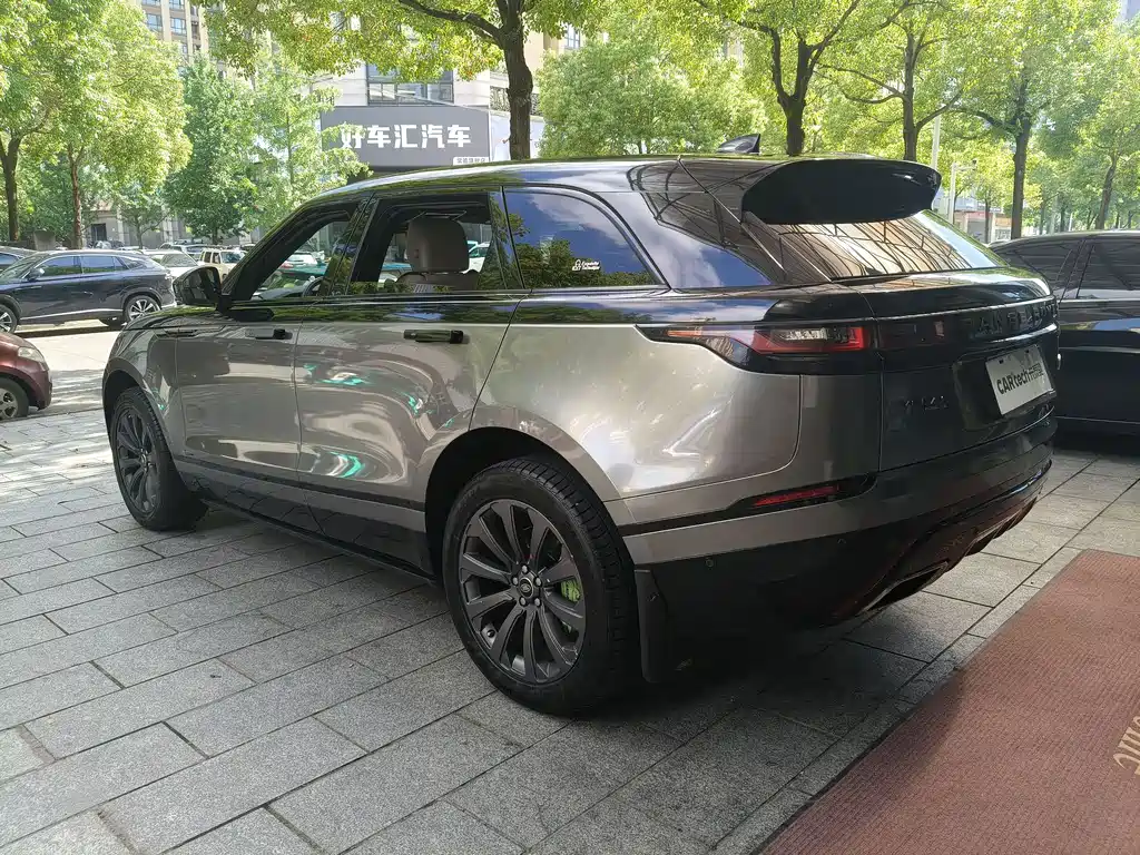 Land Rover Velar 2017 — фото 15