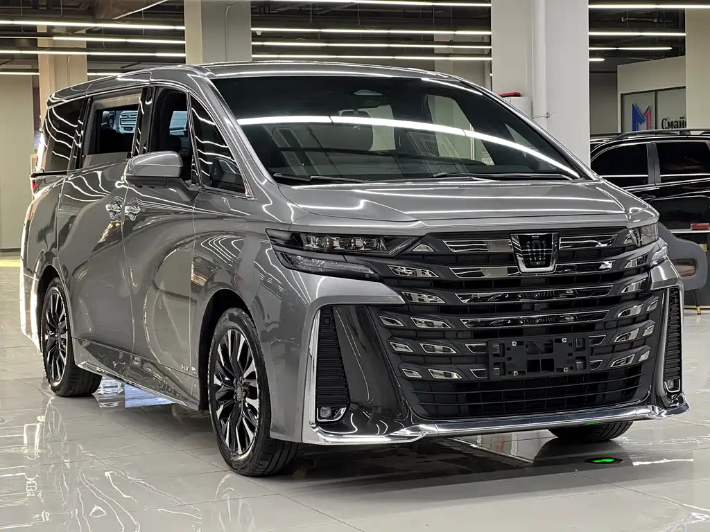 Toyota Vellfire 2023 — фото 3