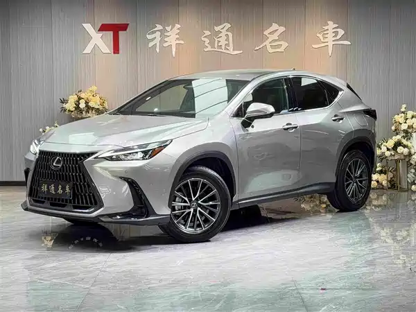 Lexus NX 2023