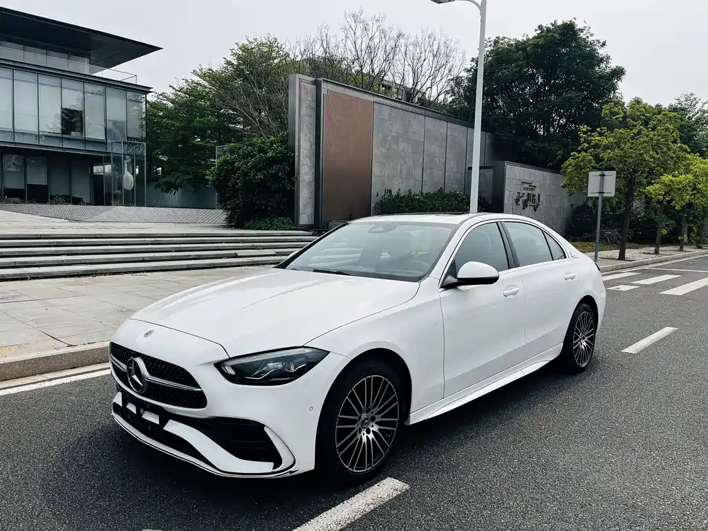 Mercedes-Benz C-Class 2023 — фото 1