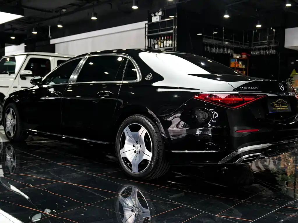 Mercedes-Benz Maybach S-Class 2023 — фото 10