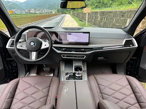 BMW X5 2024
