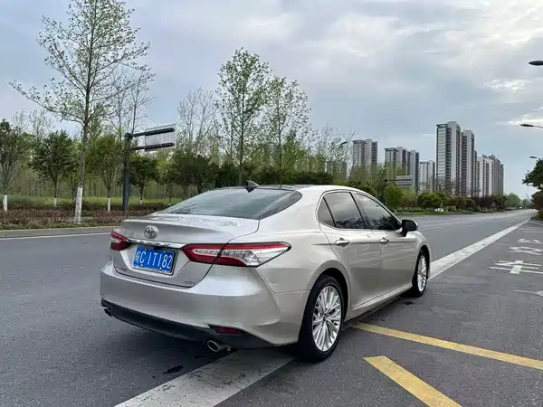 Toyota Camry 2019