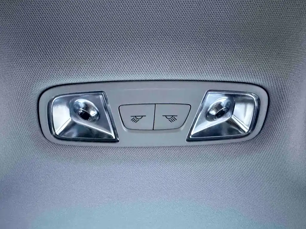 Audi Q2L 2022 — фото 9