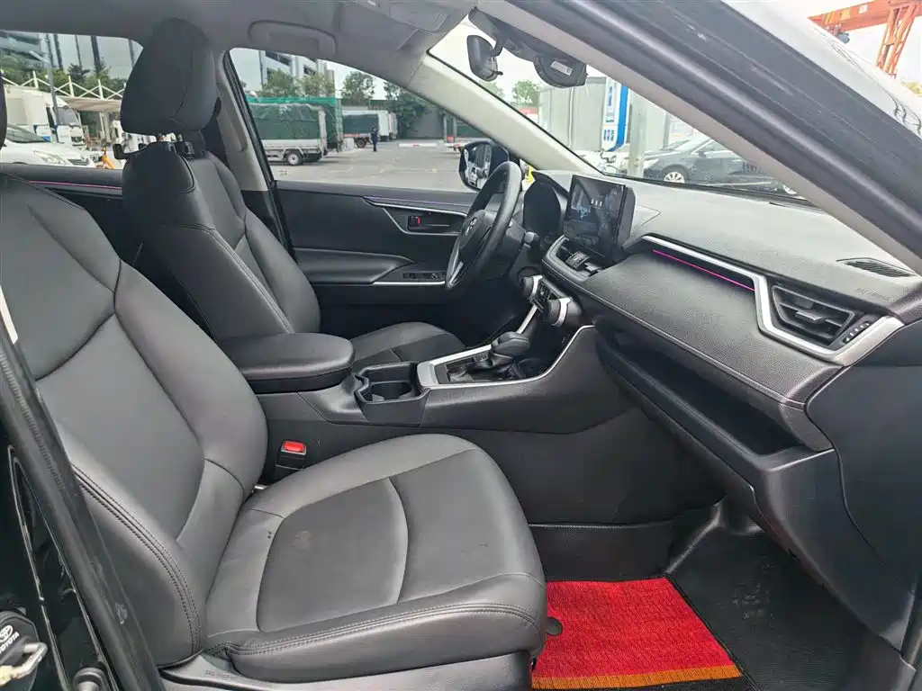 Toyota RAV4 2023