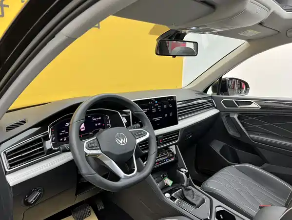 Volkswagen Tiguan L 2025