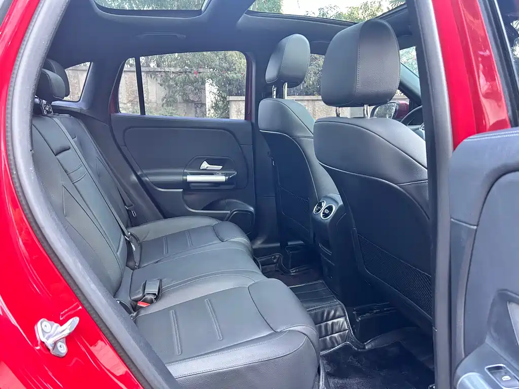 Mercedes-Benz GLA 2021 — фото 19