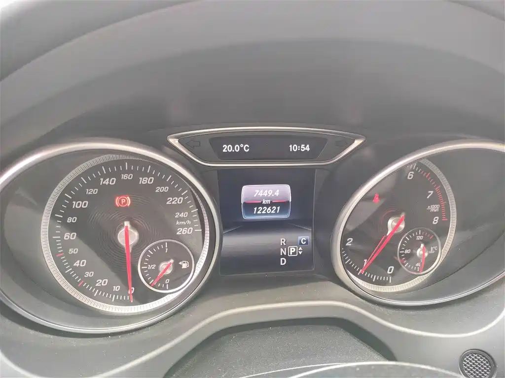 Mercedes-Benz GLA 2018 — фото 12