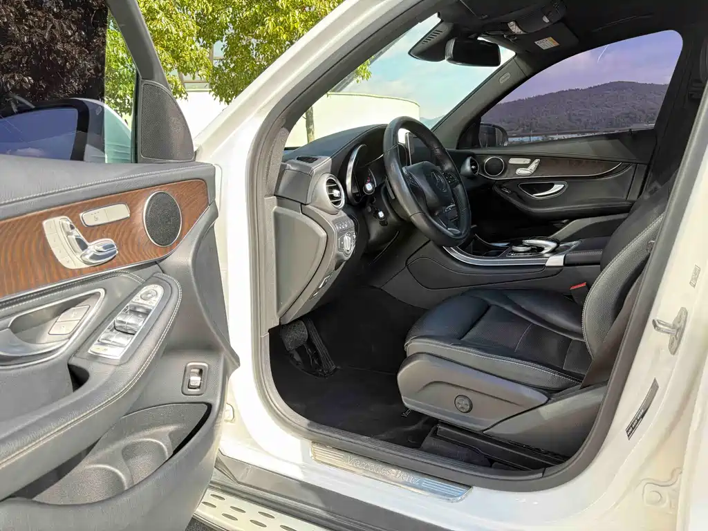 Mercedes-Benz GLC 2017 — фото 4