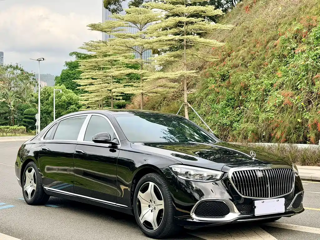 Mercedes-Benz Maybach S-Class 2024