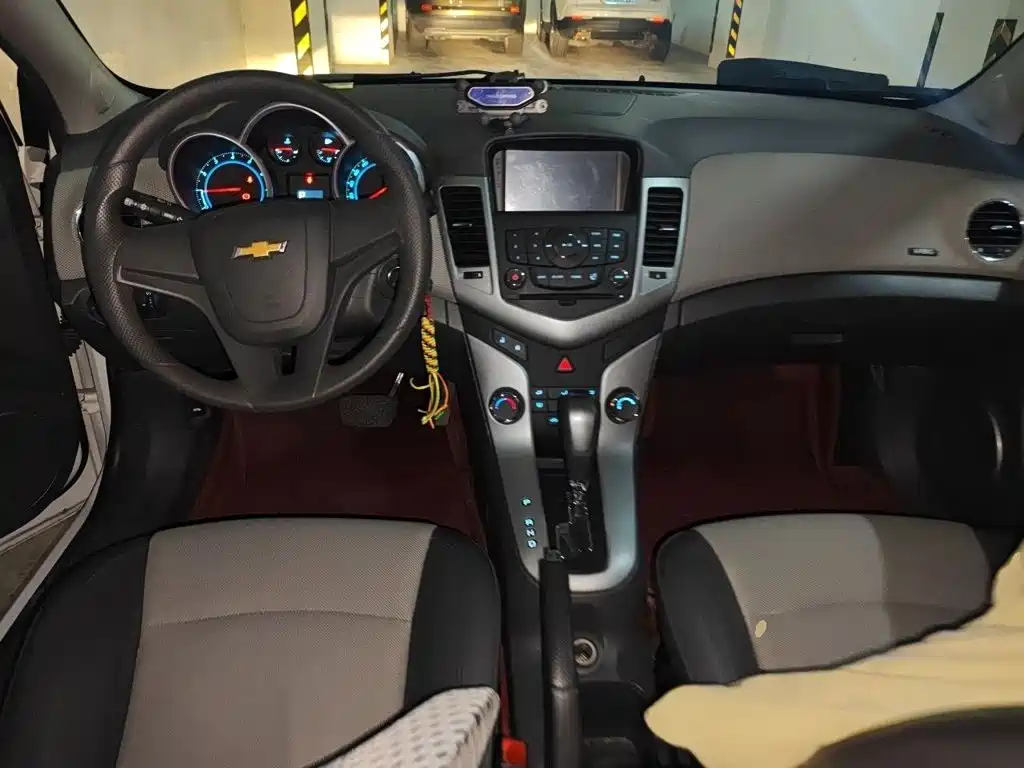 Chevrolet Cruze 2014 — фото 13