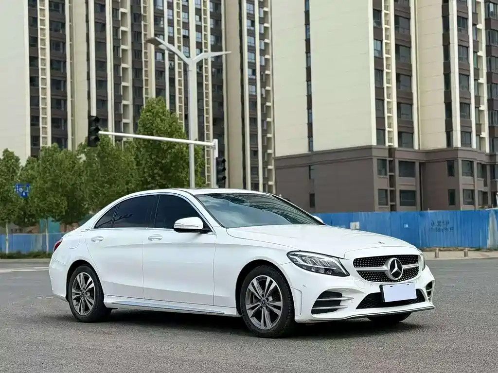 Mercedes-Benz C-Class 2019 — фото 3