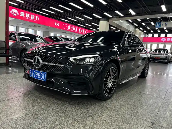 Mercedes-Benz C-Class 2025