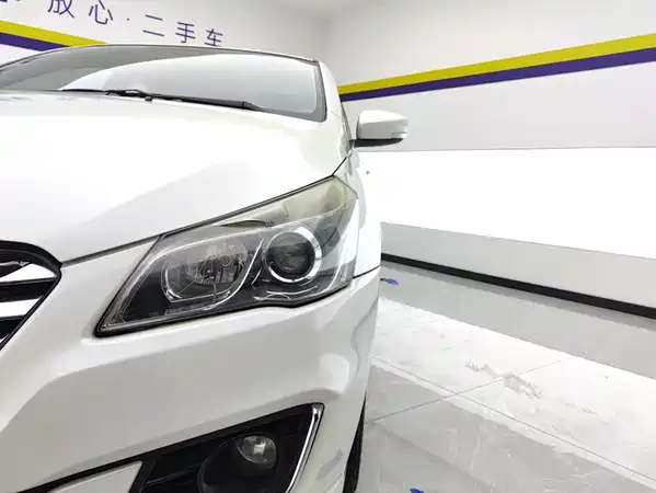 Suzuki Qiyue 2016