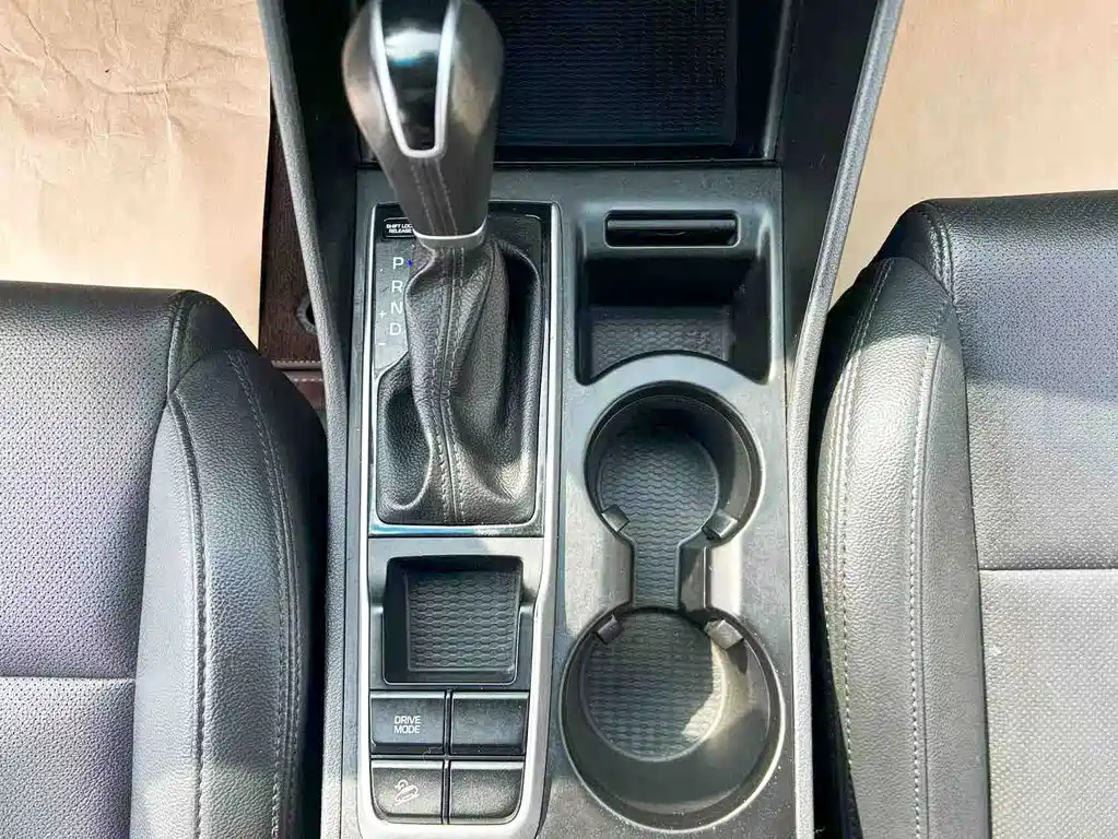 Hyundai Tucson 2017 — фото 17