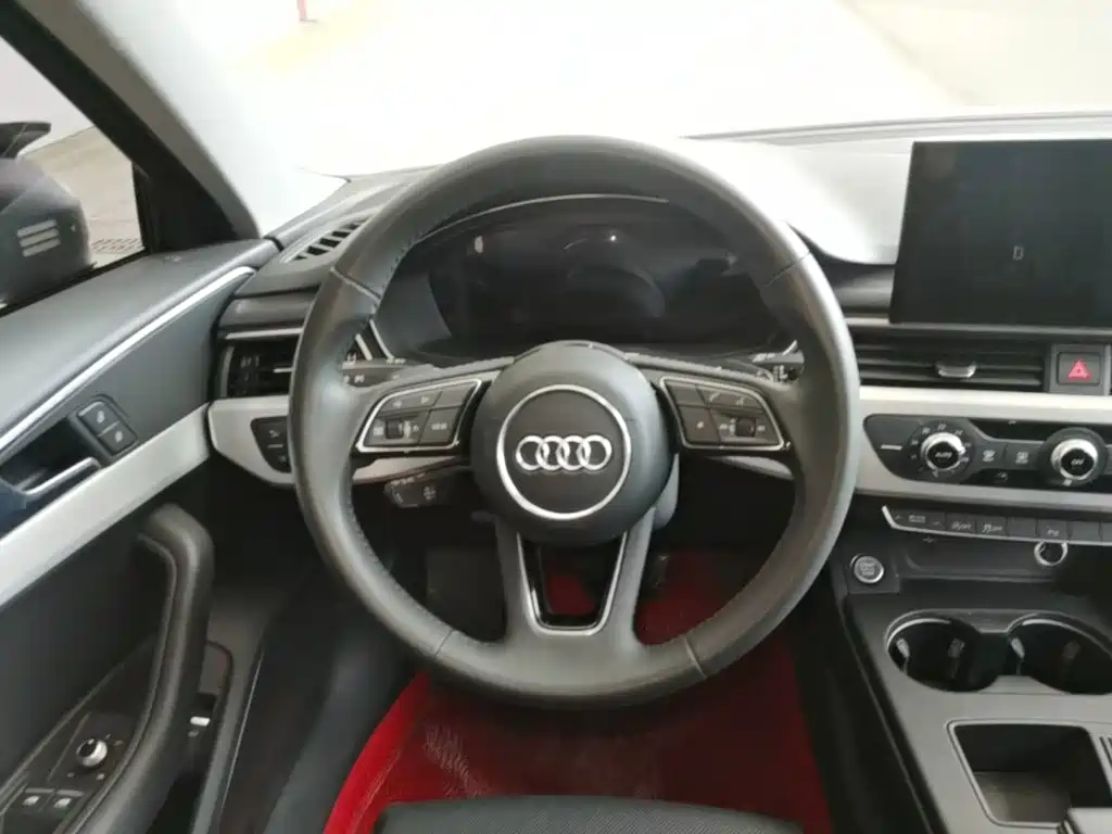 Audi A4L 2022 — фото 11