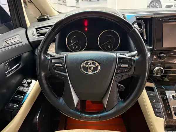 Toyota Alphard 2018