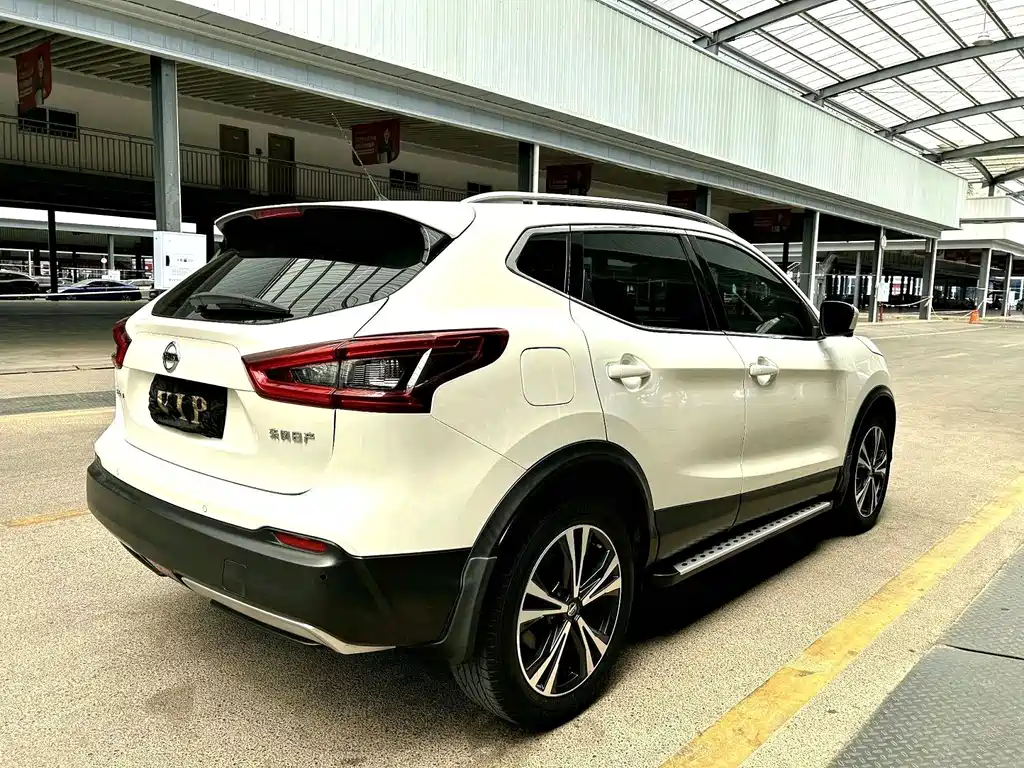 Nissan Qashqai 2022 — фото 17