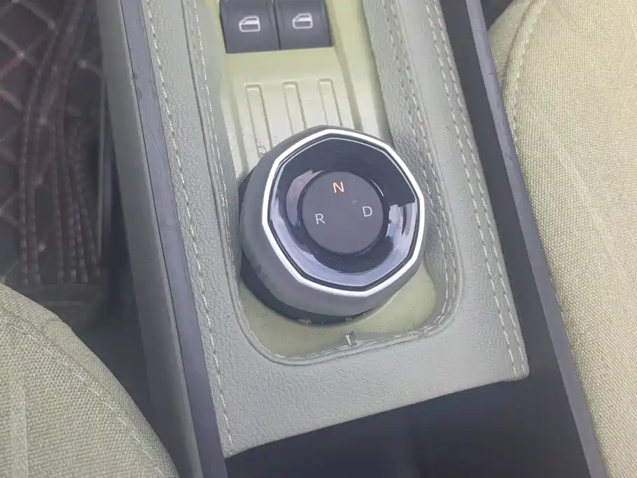 Geely Galaxy Panda 2025 — фото 16
