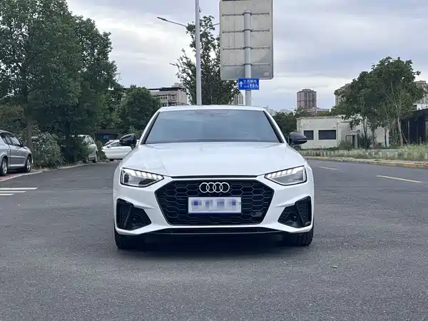 Audi A4L 2023