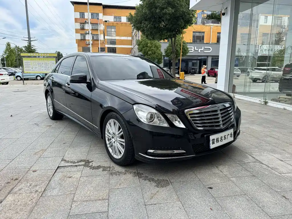 Mercedes-Benz E-Class 2012