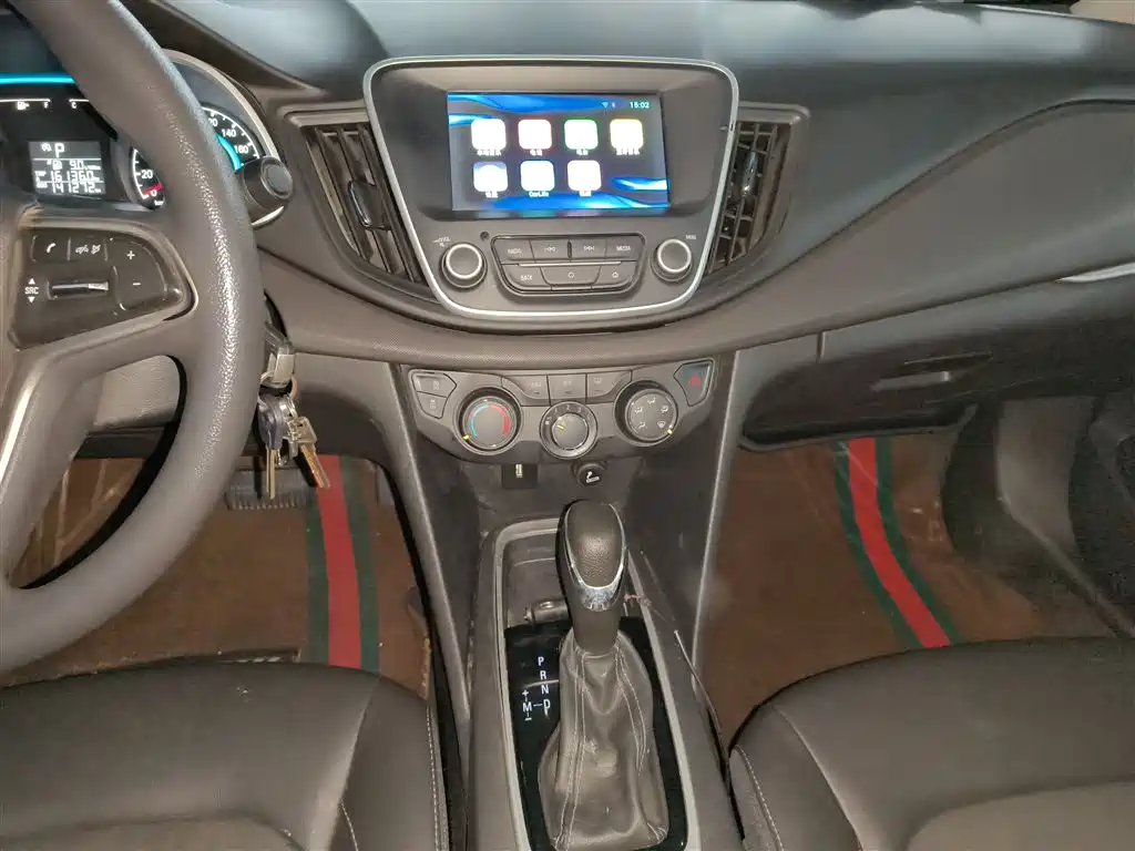 Chevrolet Cavalier 2018 — фото 13