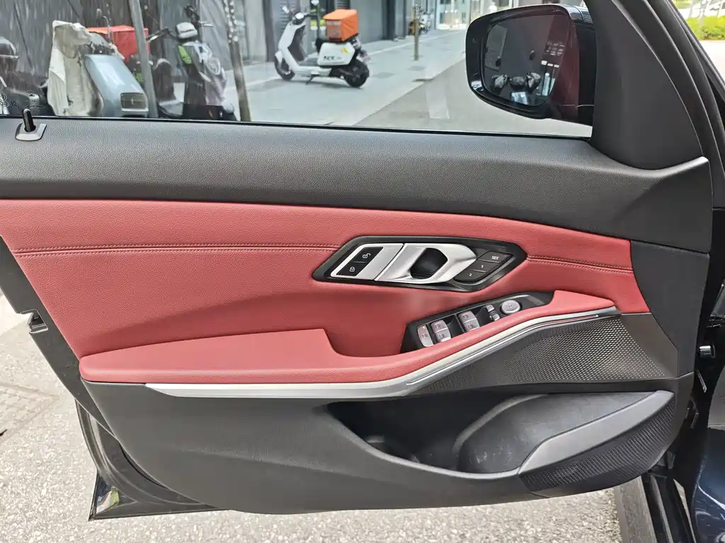 BMW i3 2023 — фото 9