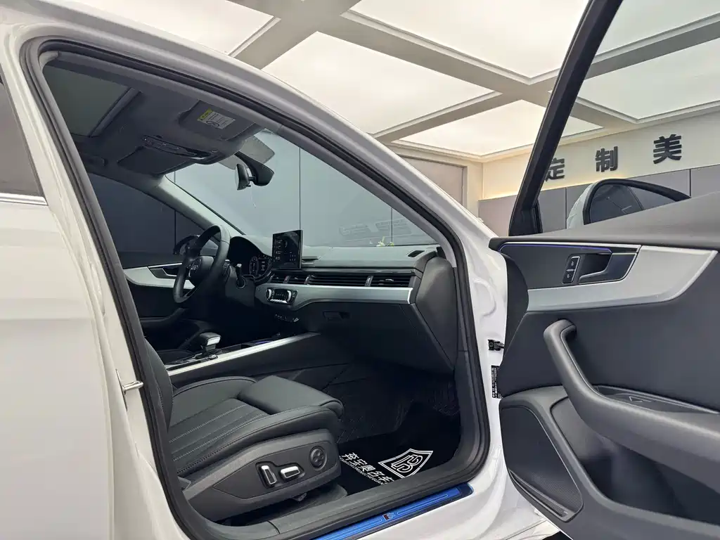 Audi A4L 2025