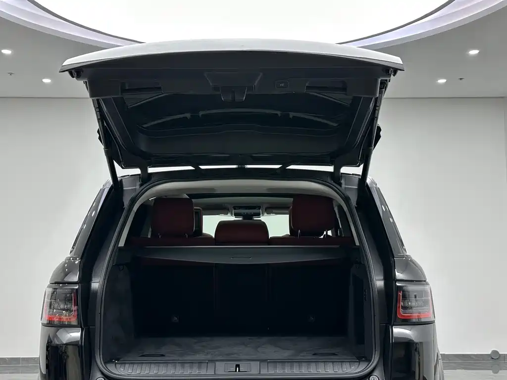 Land Rover Range Rover Sport 2022 — фото 30