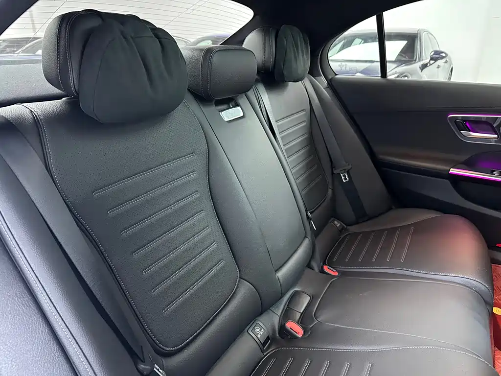 Mercedes-Benz C-Class 2023 — фото 14