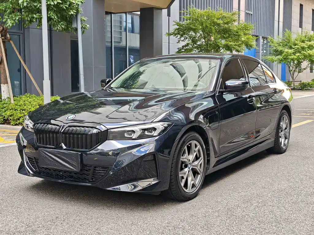 BMW i3 2023