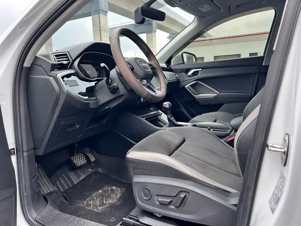 Audi Q3 2021