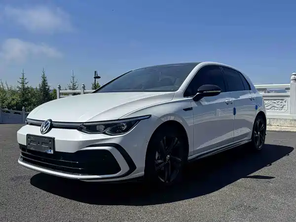 Volkswagen Golf 2022