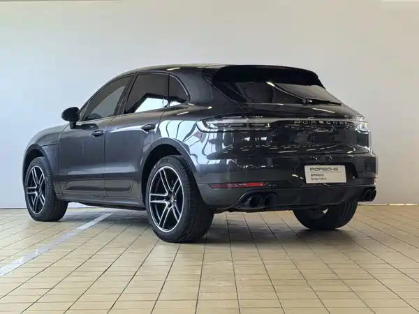 Porsche Macan 2021