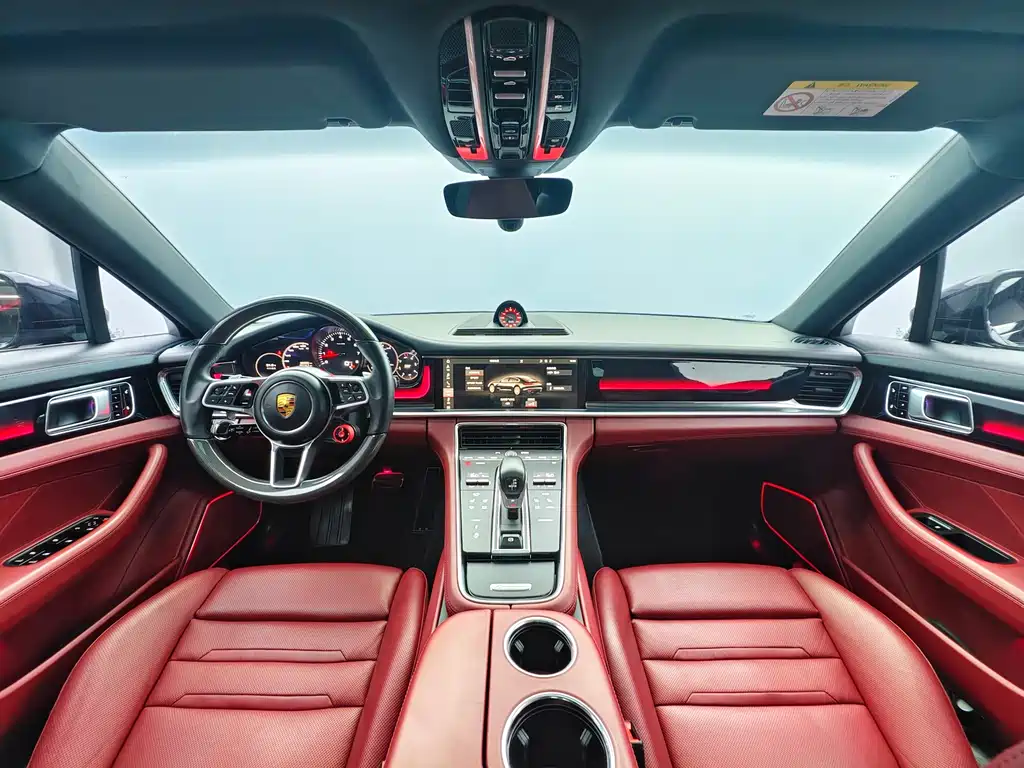 Porsche Panamera 2018 — фото 10